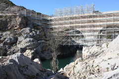 Pont sur l'Hérault, dit Pont du diable - Français :  Restauration de Pont du Diable en 2011