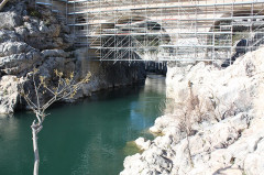 Pont sur l'Hérault, dit Pont du diable - Français :  Restauration de Pont du Diable en 2011