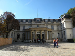 Hôtel de Clermont, actuellement Ministère des relations avec le Parlement - 