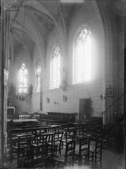 Eglise paroissiale Saint-Thibault - Français :  Vue intérieure du choeur vers le sud-est.