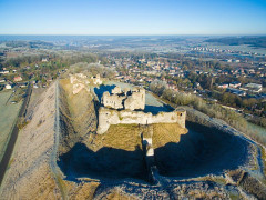 Ruines du château - photographer, Wikimedian and Wikipedian