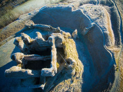 Ruines du château - photographer, Wikimedian and Wikipedian