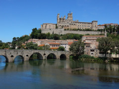 Ancienne cathédrale Saint-Nazaire et cloître Saint-Nazaire - 500px provided description: B?ziers, views from the old city in Southern France [#France ,#B?ziers ,#Canal du Midi ,#Fonserannes ,#Les ?cluses de Fonserannes]