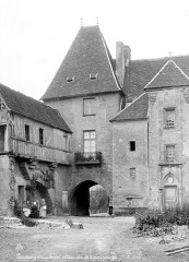 Château des Evêques de Nevers - French architectural photographer