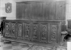 Église - Français :  Boiseries, stalles.