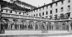 Ancien couvent des Dames de Sainte-Elisabeth, ancienne école nationale vétérinaire, actuellement Conservatoire national supérieur de musique et de danse de Lyon - 