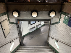 Métropolitain, station Père-Lachaise - 