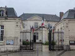 Ancien logis abbatial des Prémontrés, actuel Hôtel de Ville - 