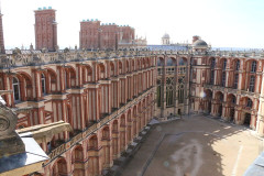 Pavillons de Sully et Henri IV et vestiges du Château-Neuf - 