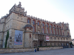 Pavillons de Sully et Henri IV et vestiges du Château-Neuf - 