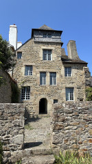 Maison d'Ernest Renan, actuellement musée Renan - 