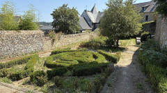 Maison d'Ernest Renan, actuellement musée Renan - 