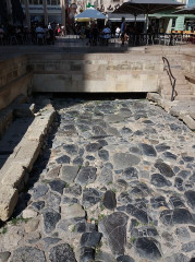 Via Domitia (également sur communes de Redessan et Jonquières-Saint-Vincent, dans le Gard, et Castelnau-le-Lez, dans l'Hérault) - 