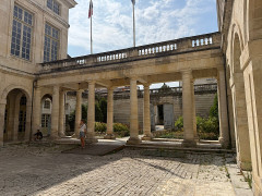 Hôtel de la Bourse, actuellement Greffe du Tribunal de Commerce - 