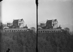 Château de Bouquéron - Français : Sujet : Stéréogramme Châteaux Corenc Appartient à l’ensemble documentaire : BnGren00 Langue : français
