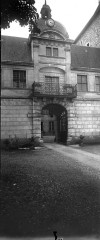 Château de Mérieu - Français : Sujet : Châteaux Creys-et-Pusignieu (Isère, France) Appartient à l’ensemble documentaire : BnGren00 Langue : français