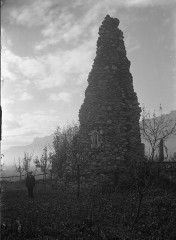 Château de Bayard (ruines) - Français : Sujet : Châteaux -- Isère (France) Ruines Pontcharra (Isère, France) Appartient à l’ensemble documentaire : BnGren00 Langue : français