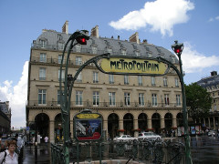 Métropolitain, station Palais-Royal - 