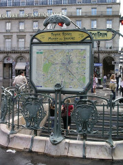 Métropolitain, station Palais-Royal - 