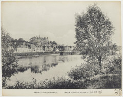 Château - Français : Sujet : Algérie Cambodge Indochine française Tonkin Indochinoise, Péninsule France Tunisie Ha Long -- Environs Vinh Ha Long (baie) Angkor (site archéologique) Appartient à l’ensemble documentaire : PhoGéo1 Couverture : France Algérie Tunisie Viêt Nam Cambodge Langue : français Éditeur : Touring club de France