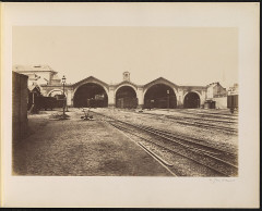 Ensemble architectural - Français : Sujet : Chemins de fer -- 19e siècle Gares -- Amiens (Somme, France) Gares -- Boulogne-sur-Mer (Pas-de-Calais, France) Gares -- Clermont (Oise, France) Gares -- Enghien-les-Bains (Val-d'Oise, France) Gares -- Étaples (Pas-de-Calais, France) Gares -- Longueau (Somme, France) Gares -- Picquigny (Somme, France) Gares -- Pontoise (Val-d'Oise, France) Voies ferrées Ponts -- France Viaducs -- France Locomotives à vapeur Transports ferroviaires -- Marchandises Beffrois -- Amiens (Somme, France) Ports -- Boulogne-sur-Mer (Pas-de-Calais, France) Abbeville (Somme, France) -- Église collégiale Saint-Vulfran Ailly-sur-Somme (Somme, France) Amiens (Somme, France) Amiens (Somme, France) -- Cathédrale Notre-Dame Auvers-sur-Oise (Val-d'Oise, France) -- Église de l'Assomption Belgique Boran-sur-Oise (Oise, France) -- Château Boulogne-sur-Mer (Pas-de-Calais, France) Boulogne-sur-Mer (Pas-de-Calais, France) -- Basilique Notre-Dame Boves (Somme, France) -- Château Canche (Pas-de-Calais, France ; cours d'eau) Chantilly (Oise, France) -- Château -- Grandes Écuries Chantilly (Oise, France) -- Château Creil (Oise, France) Creil (Oise, France) -- Église Saint-Médard Enghien-les-Bains (Val-d'Oise, France) France (nord) Liane (Pas-de-Calais, France ; cours d'eau) L'Isle-Adam (Val-d'Oise, France) Longpré-les-Corps-Saints (Somme, France) Longpré-les-Corps-Saints (Somme, France) -- Église Notre-Dame Louvres (Val-d'Oise, France) -- Gare Montataire (Oise, France) Oise (cours d'eau) Pierrefitte-sur-Seine (Seine-Saint-Denis, France) -- Gare Saint-Denis (Seine-Saint-Denis, France) -- Basilique Saint-Denis, Canal (France) Saint-Leu-d'Esserent (Oise, France) -- Église Saint-Nicolas Saint-Leu-d'Esserent (Oise, France) Saint-Valery-sur-Somme (Somme, France) Somme (France ; cours d'eau) Thérain (France ; cours d'eau) Maison d'éducation de la Légion d'honneur (Saint-Denis, Seine-Saint-Denis) Abbaye de Saint-Riquier (0624-1659) Paysages -- 1800-1869 Paysages urbains -- 1800-1869 Appartient à l’ensemble documentaire : NordPdeC1 Appartient à l’ensemble documentaire : Picardi1 Cartes Langue : français Éditeur : [Chemins de fer du Nord] (Paris)