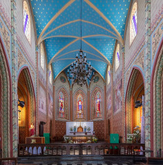 Eglise Notre-Dame de la Délivrance - Spanish free-license photographer and Wikimedian