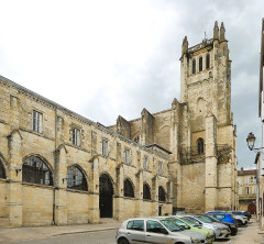 Ancienne cathédrale, actuellement église Saint-Pierre - 