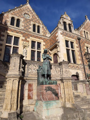 Hôtel Groslot, actuellement Hôtel de ville - 
