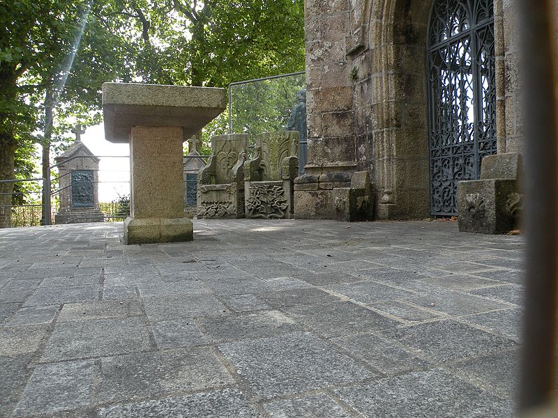Eglise Notre-Dame de Pitié à La Chapelle-Saint-Laurent - PA79000034
