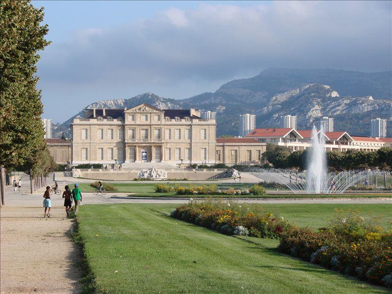 Musée de France Musée des arts décoratifs, de la faïence et de la mode situé à Marseille 8e Arrondissement