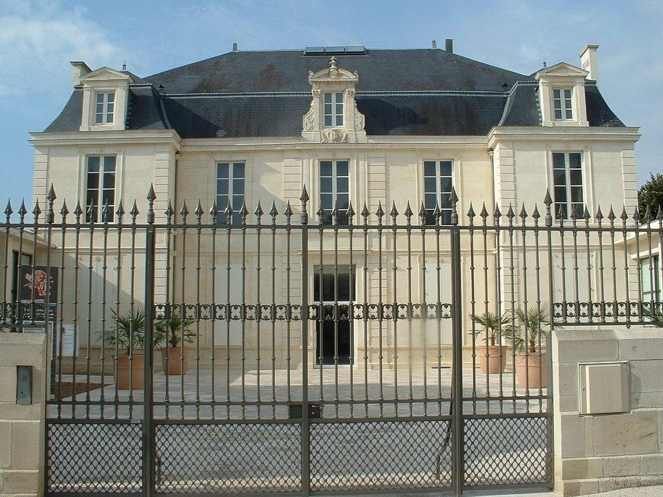 Musée de France Musée municipal des cordeliers situé à Antezant-la-Chapelle