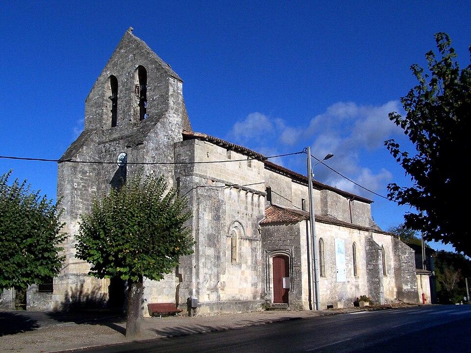 Monument Historique Église Saint-Pierre situé à Naujan-et-Postiac
