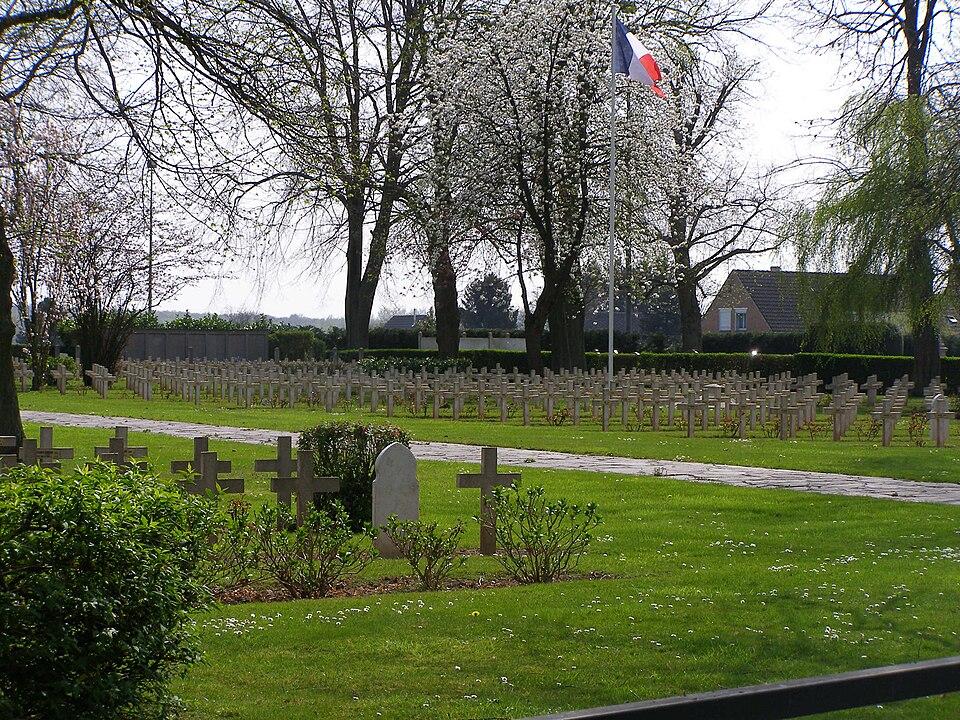 Monument Historique Nécropole mixte franco-allemande situé à Assevent