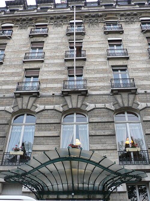 Monument Historique Ancien Hôtel Terminus, actuel Grand Hôtel Mercure Château Perrache situé à Lyon 2e Arrondissement