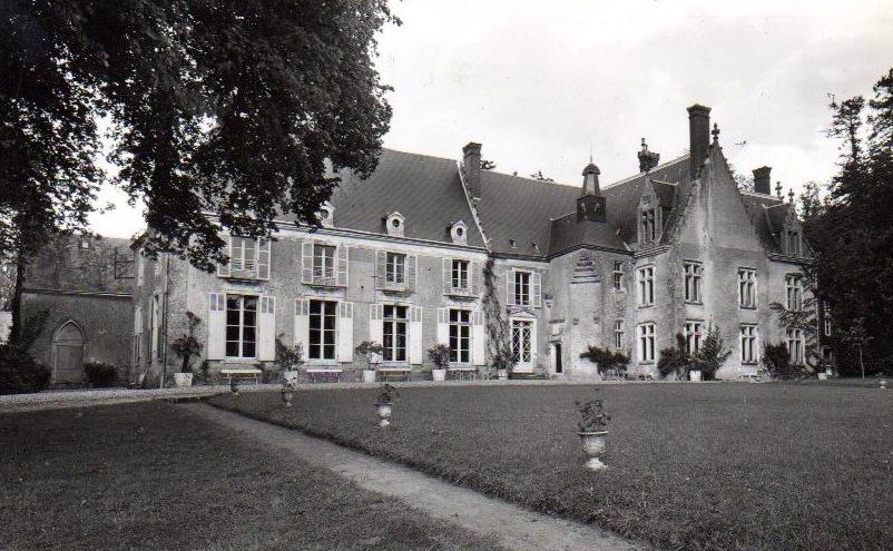 Monument Historique Château de la Barre situé à Conflans-sur-Anille