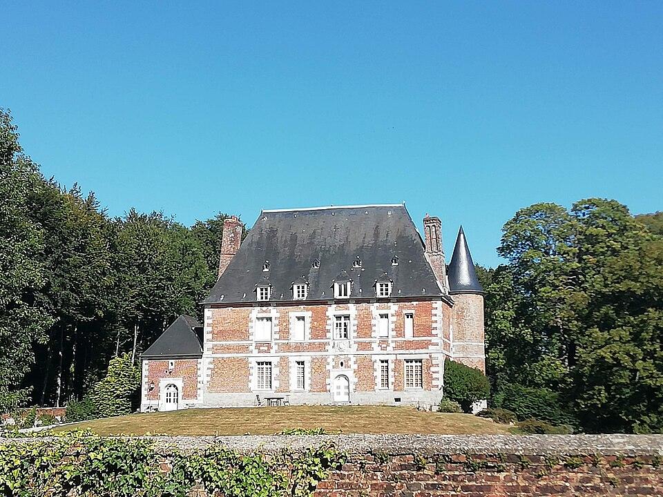 Monument Historique Château et ferme de Pleinbosc situé à Étoutteville