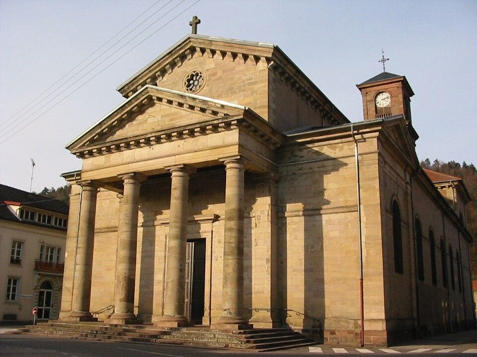Monument Historique Église Saint-Luc situé à Raon-l'Étape